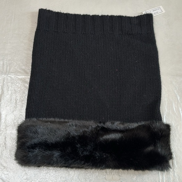Spyder BEANIE, GLOVE, COWLNECK SCARF - Black - Picture 14 of 15